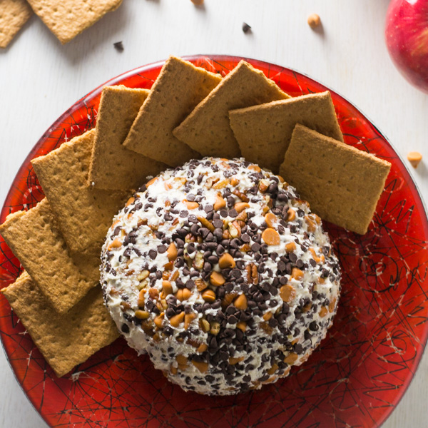 TURTLE PECAN CHEESE BALL