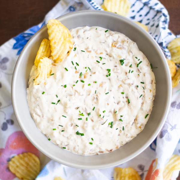 CREAMY CARAMELIZED ONION DIP
